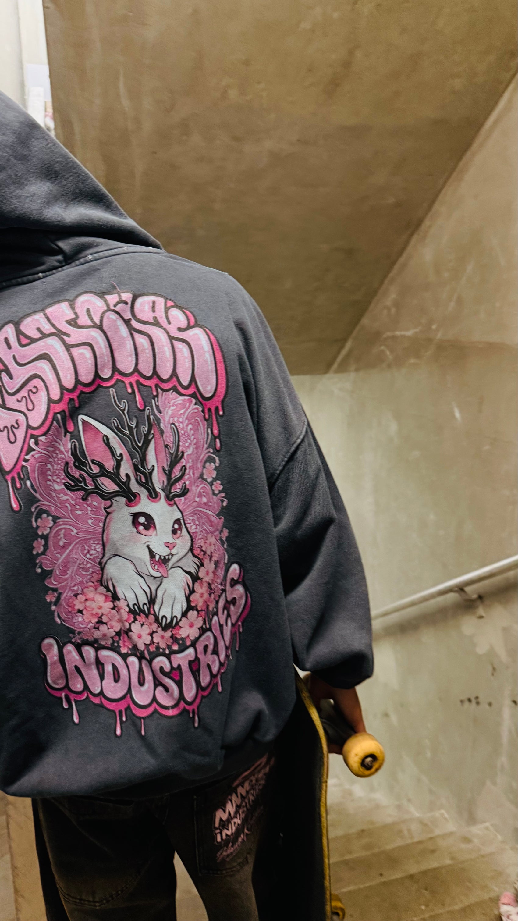 Xi-le bunny Heavyweight Reverse Pocket Design Distressed Hoodie (440GSM)